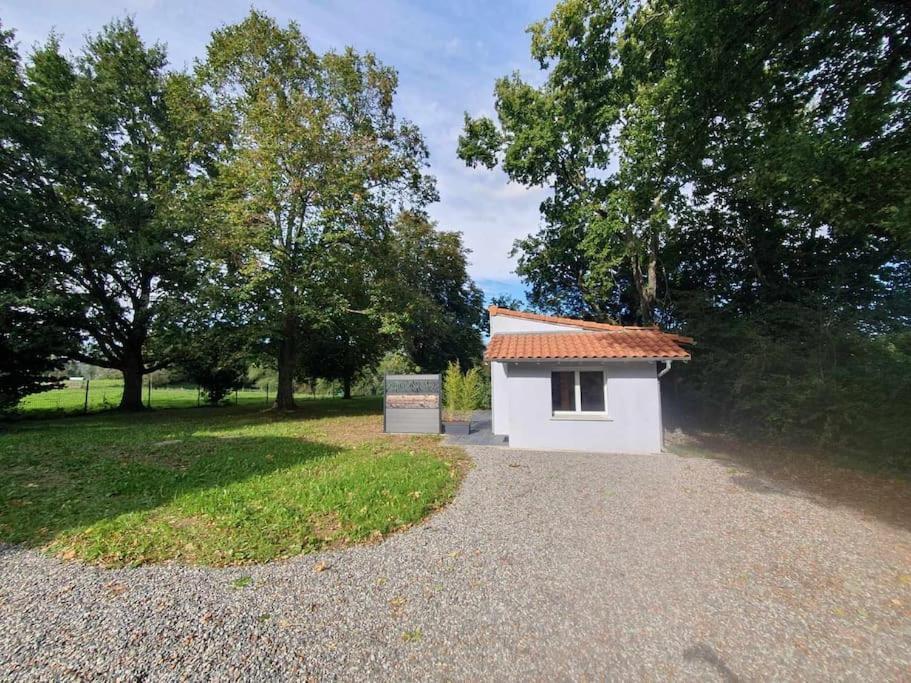 Maisonnette Au Pied Des Pyrenees Nestier Экстерьер фото